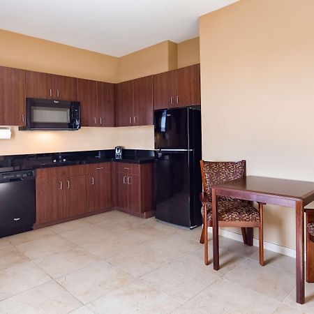 Best Western Plus Hudson Hotel & Suites Exterior photo
