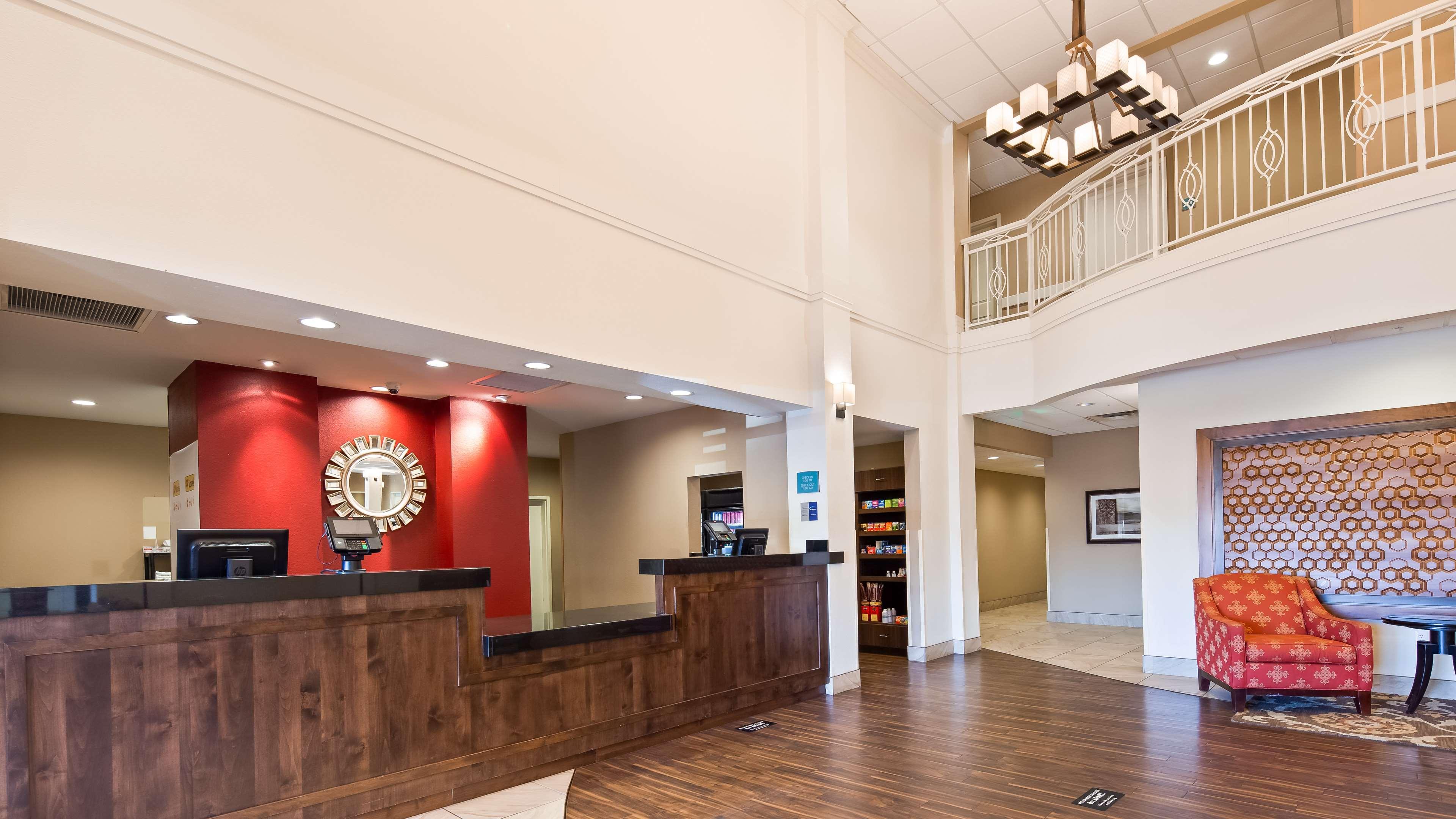 Best Western Plus Hudson Hotel & Suites Exterior photo