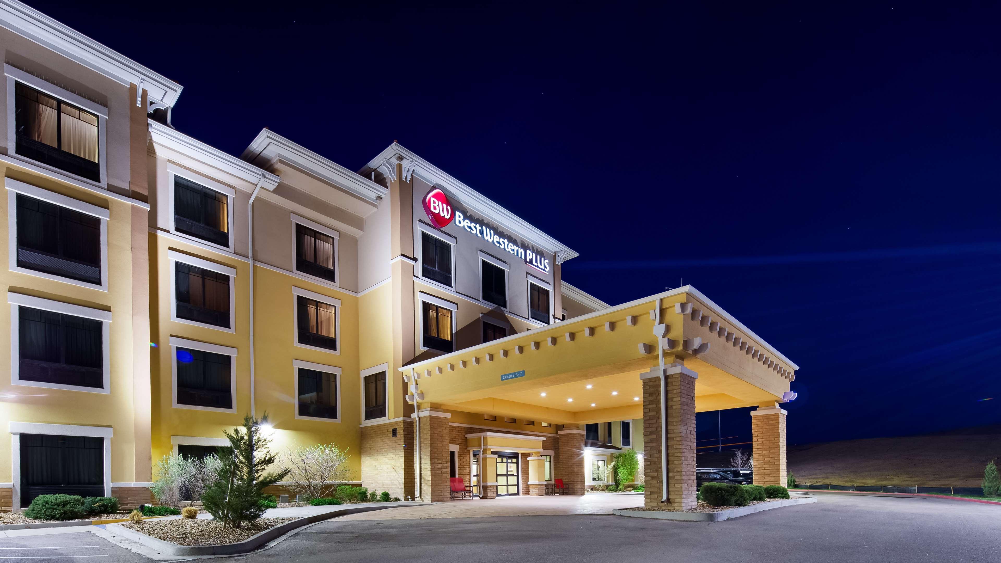 Best Western Plus Hudson Hotel & Suites Exterior photo