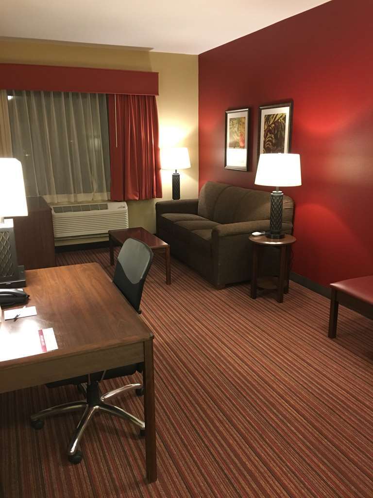 Best Western Plus Hudson Hotel & Suites Room photo