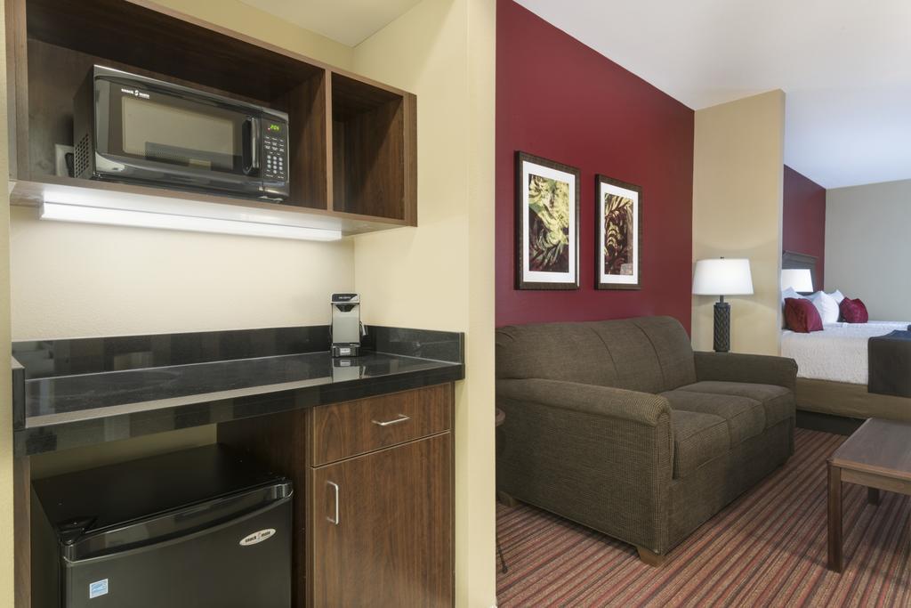 Best Western Plus Hudson Hotel & Suites Room photo